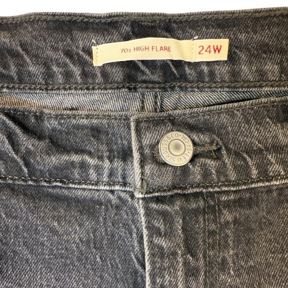 NWT Levis 70s HIGH FLARE Gray Black Denim Jeans Womens Size 24W - Picture 2 of 8